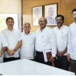 आजरा साखर कारखान्याला उर्जीतावस्था आणणार; चेअरमन मुकुंददादा सहकार मंत्र्यांच्या भेटीला