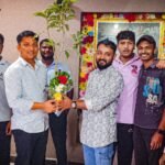 केल्याने होत आहे आधी केले की पाहिजे