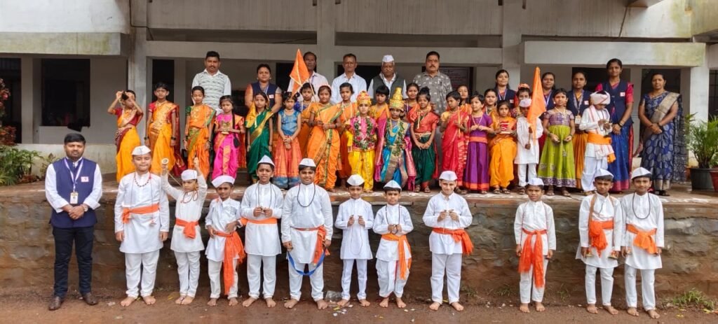 साक्षात विठ्ठल रूखमाई अवतरली : आजऱ्यामध्ये बाल वारकऱ्यांची मांदियाळी