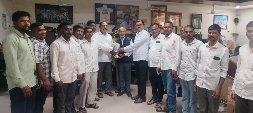 जोतिर्लिंग सहकारी दुध व्यवसायिक संस्थेस प्रमाणपत्र प्रदान