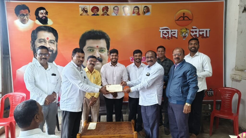 डॉ मिणचेकर फाउंडेशनचा पुरस्कार वितरण सोहळा