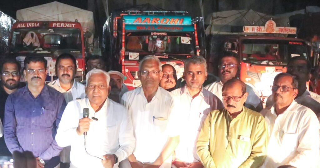 श्री दत्त साखर कारखान्याकडून पूरग्रस्तांना मदतीचा हात