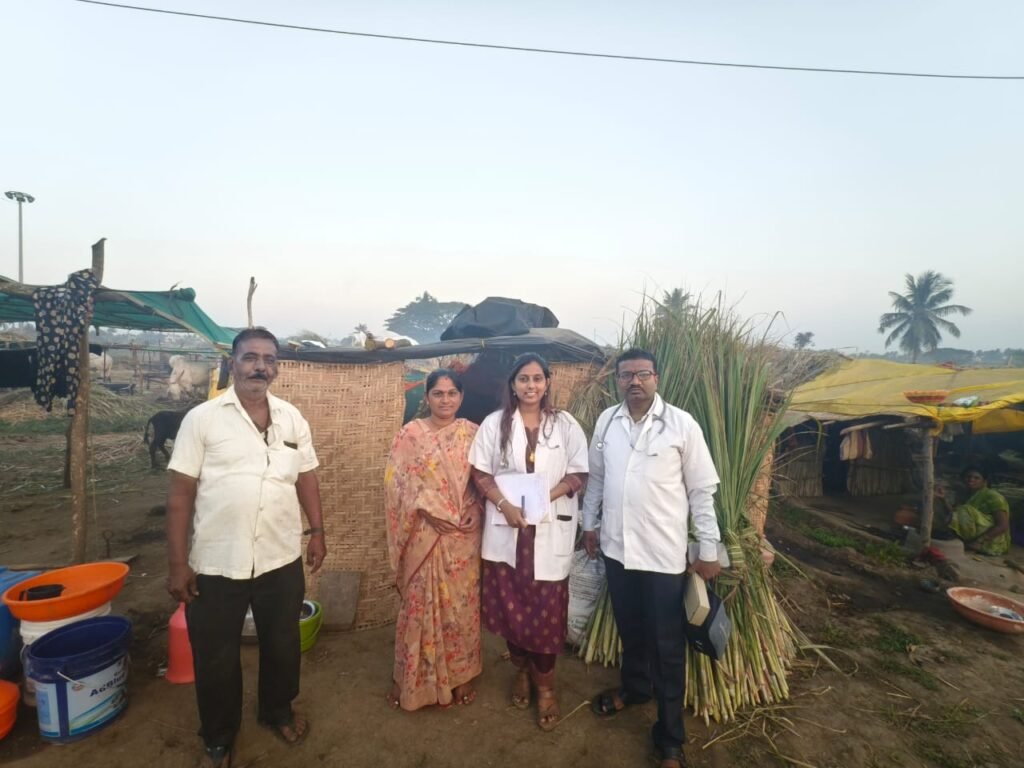 श्री दत्त साखरच्या वतीने ऊसतोड कामगारांच्या मोफत आरोग्य तपासणी व उपचार शिबिरास सुरुवात