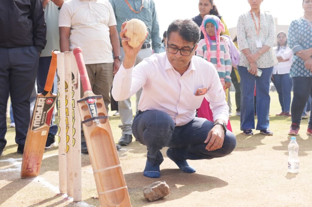 संजय घोडावत इन्स्टिट्यूट मध्ये क्रीडा महोत्सव २०२५–२६ चे जल्लोषात उद्घाटन